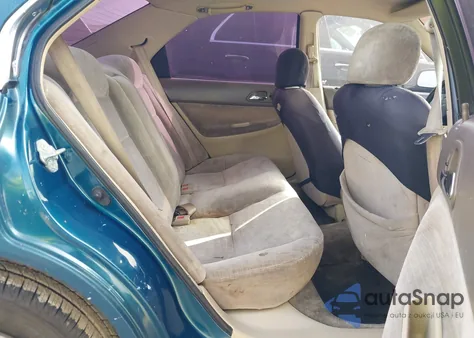 1994 Honda Accord Lx/Ex from USA, damaged, VIN 1HGCD5637RA097299